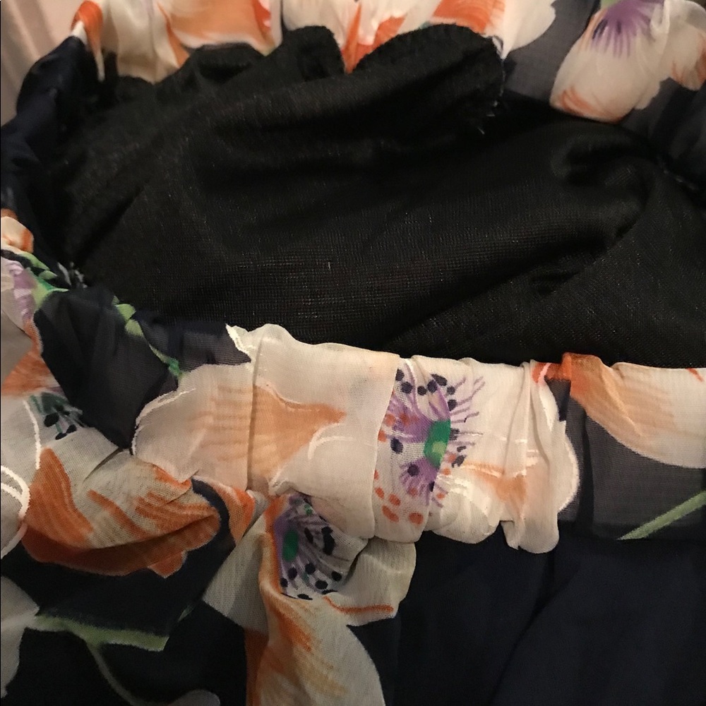 Floral Bandage Wrap Romper - Picture 3 of 9